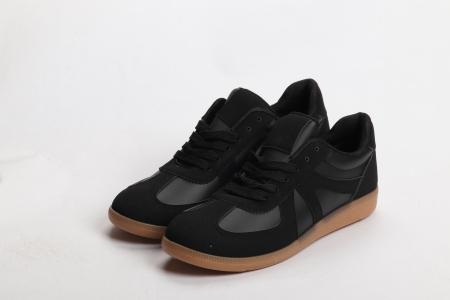 FEMEI - TENISI FEMEIE