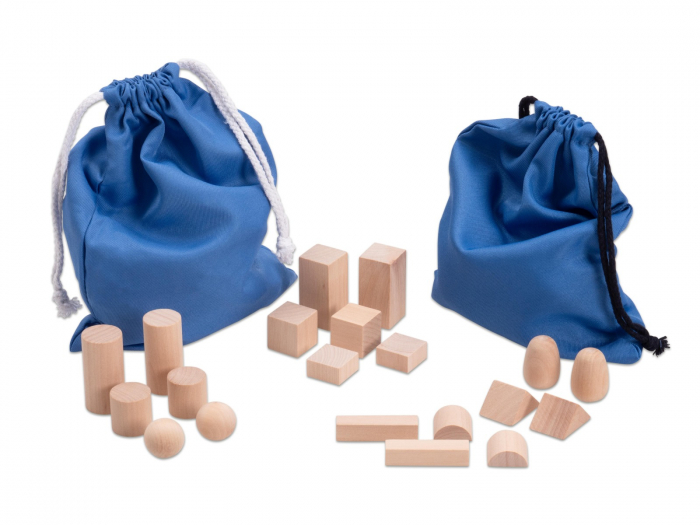 18 seturi de materiale pentru matematică Montessori [15]