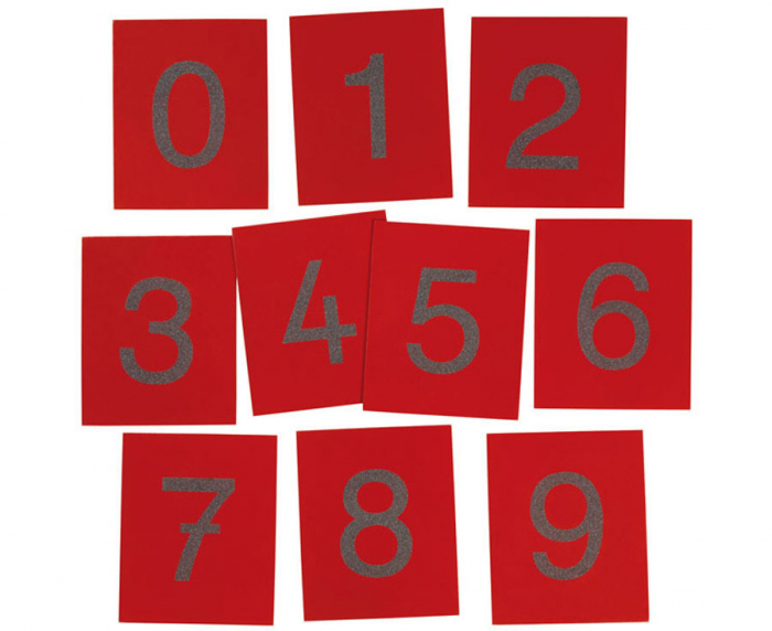 18 seturi de materiale pentru matematică Montessori [13]