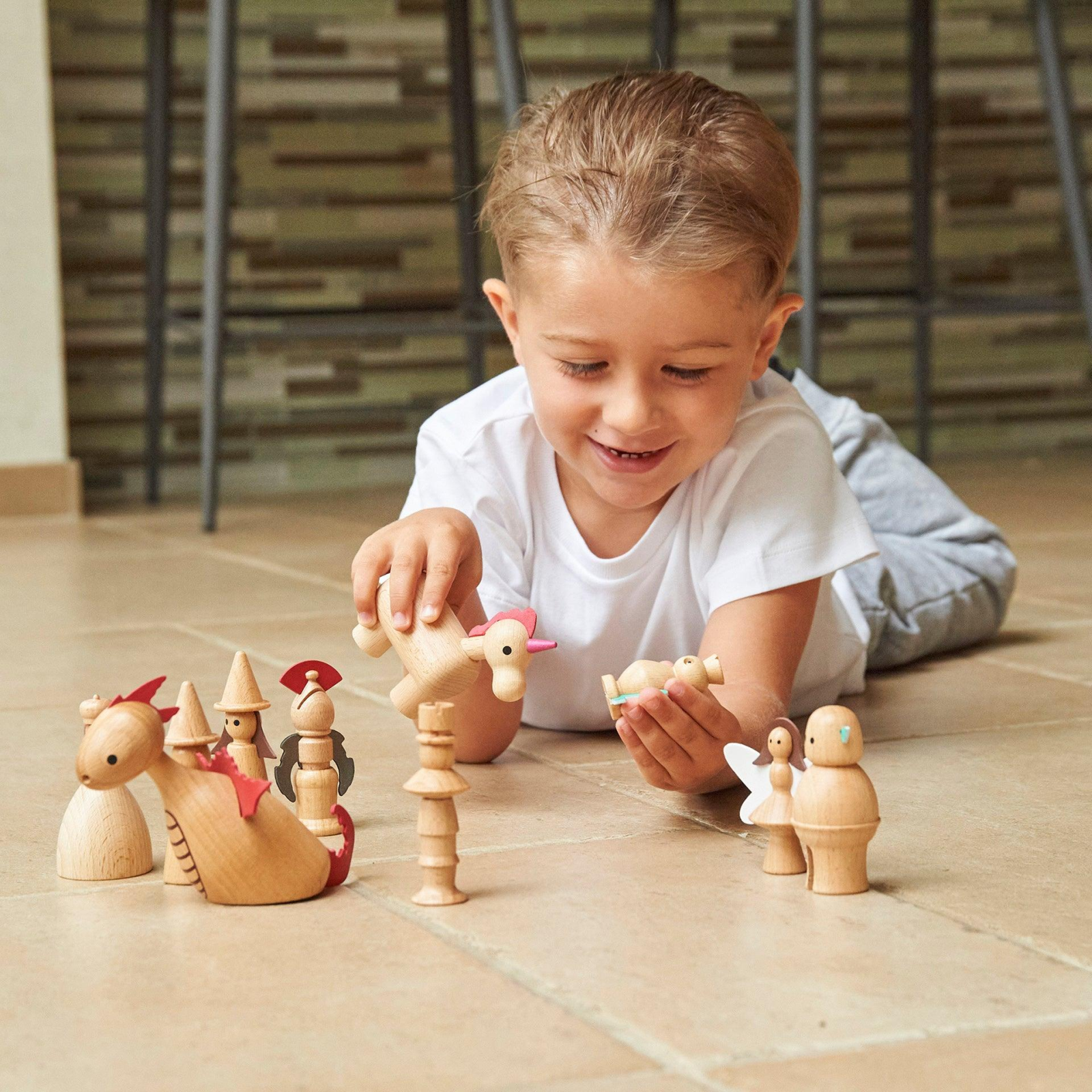 Figurine fermecate din lemn [19]