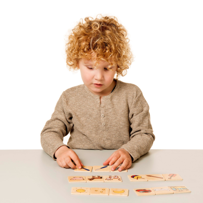 Joc de dezvoltare cognitivă Potrivește trei [2]