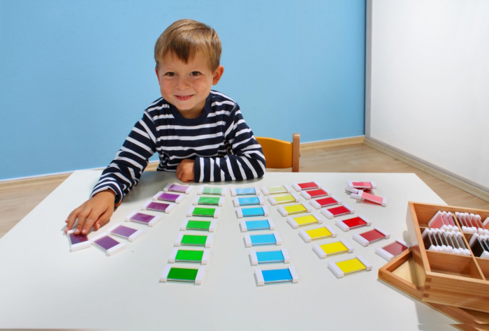 Set de 63 plăcuțe colorate într-o cutie din lemn [4]