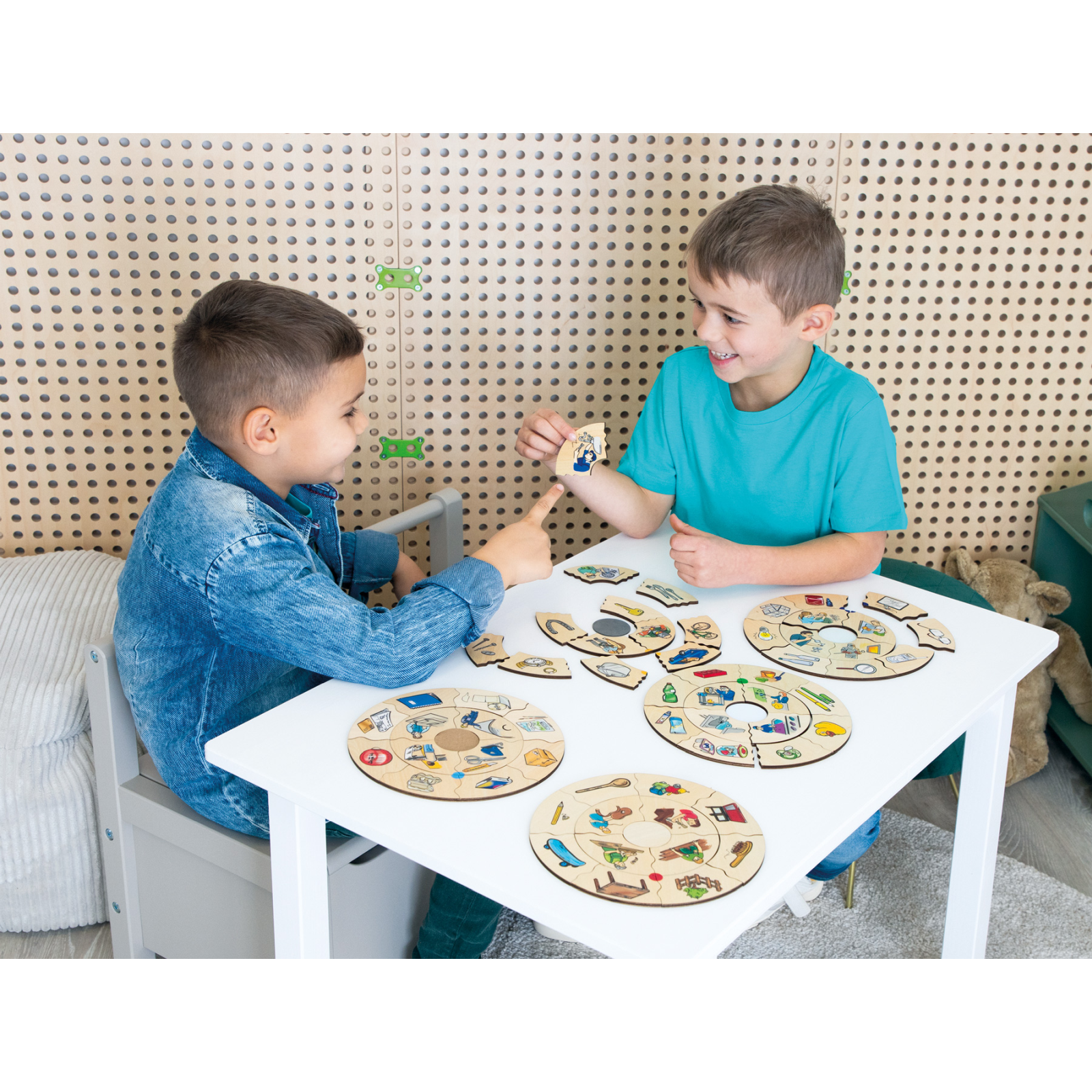 Puzzle din lemn asociere materiale și profesii 65 piese [12]