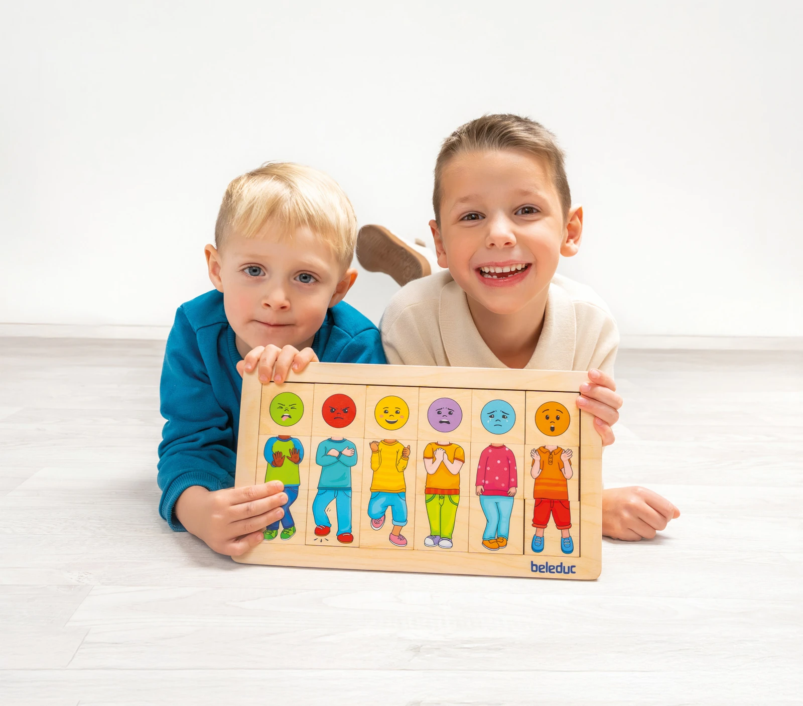 Puzzle educativ din lemn – Combinați și amestecați „Emoțiile” [7]