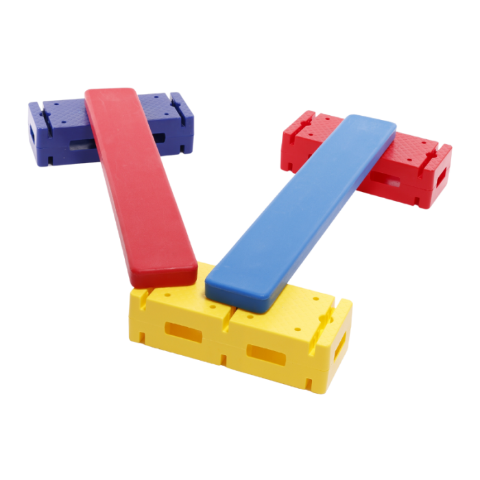 Traseu psihomotric senzorial cu plăci și blocuri [4]