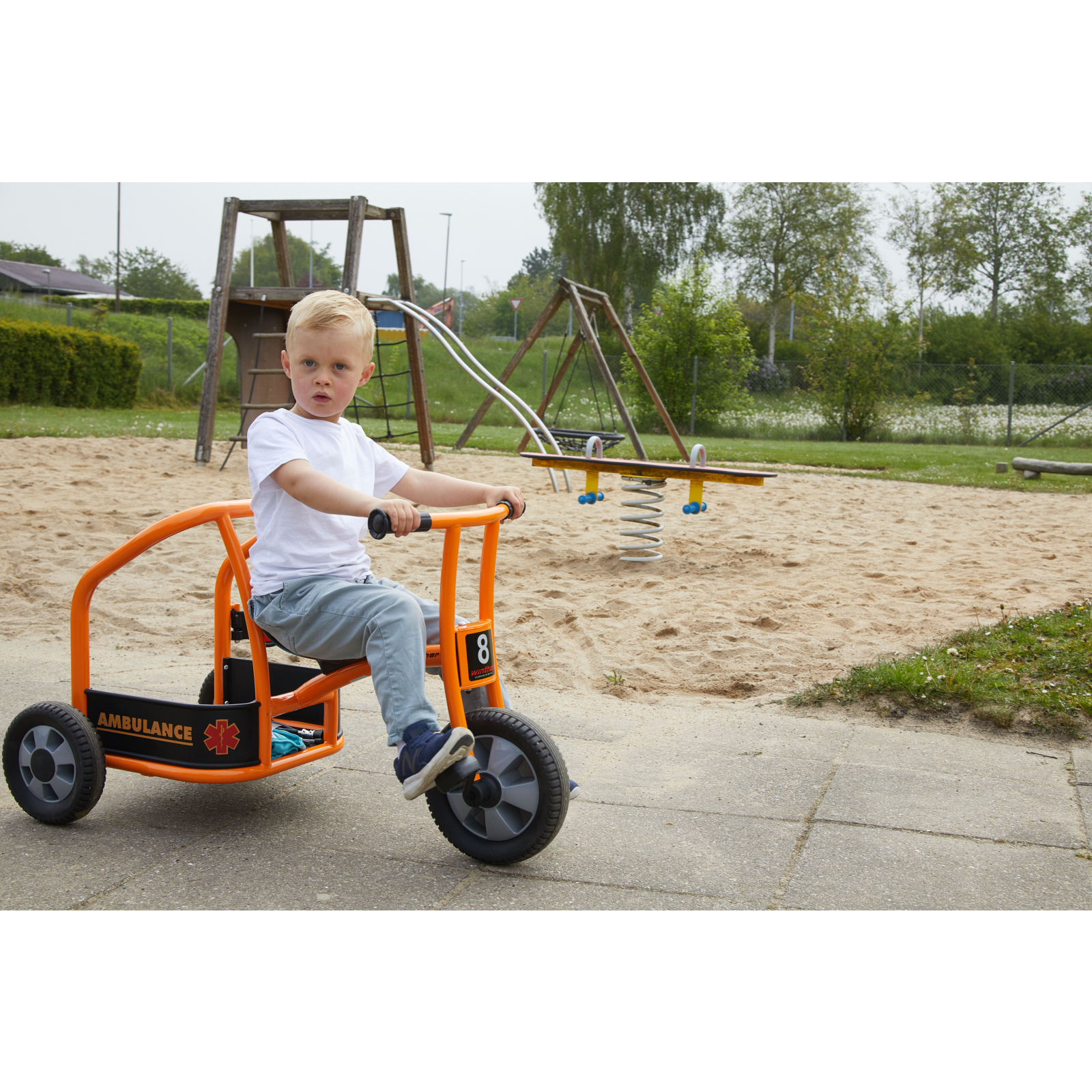 Tricicletă Ambulanță [7]