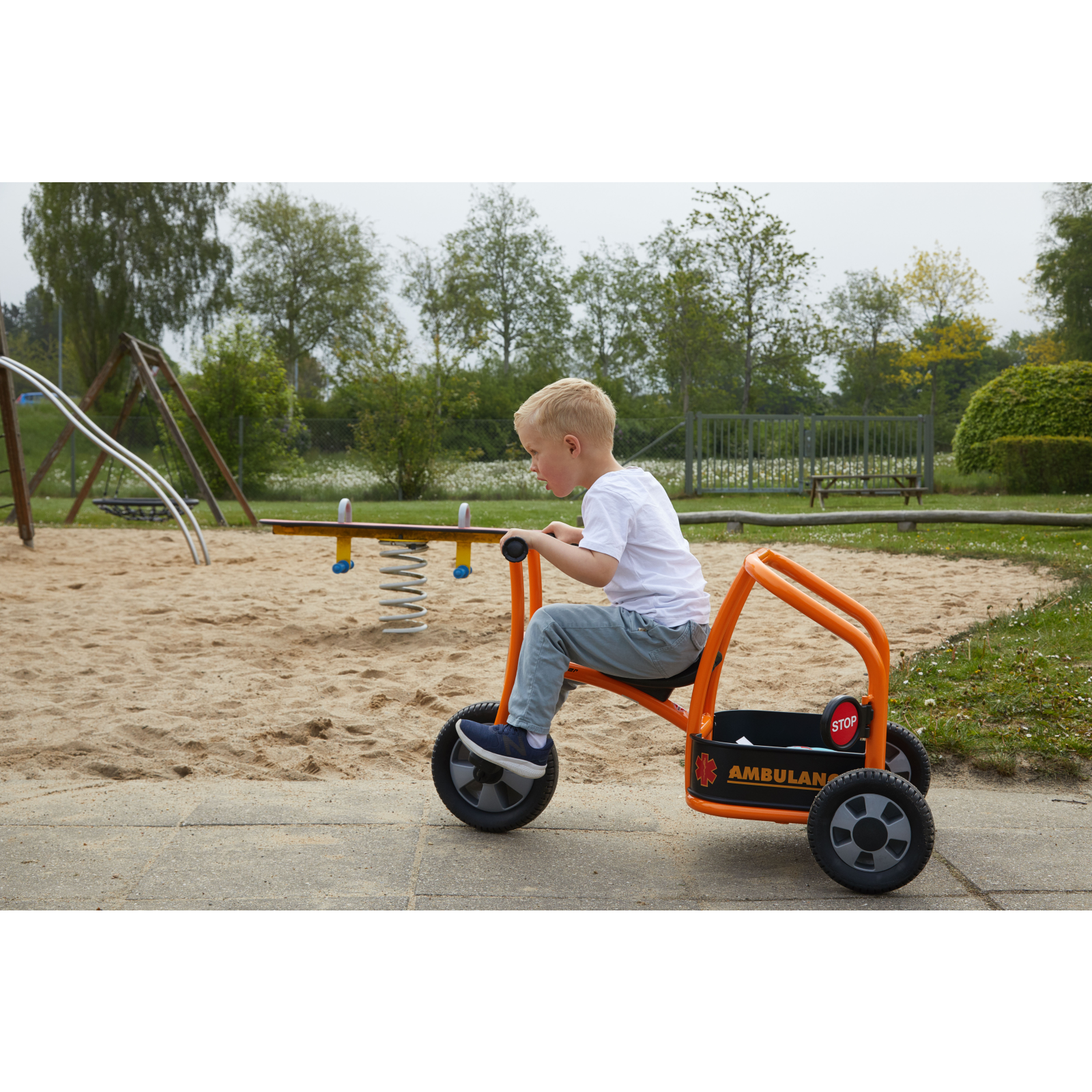 Tricicletă Ambulanță [4]