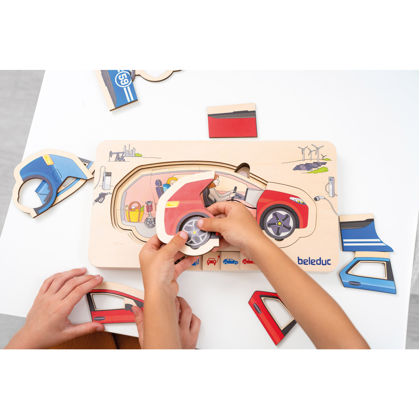 Puzzle stratificat auto cu motor electric și termic [22]