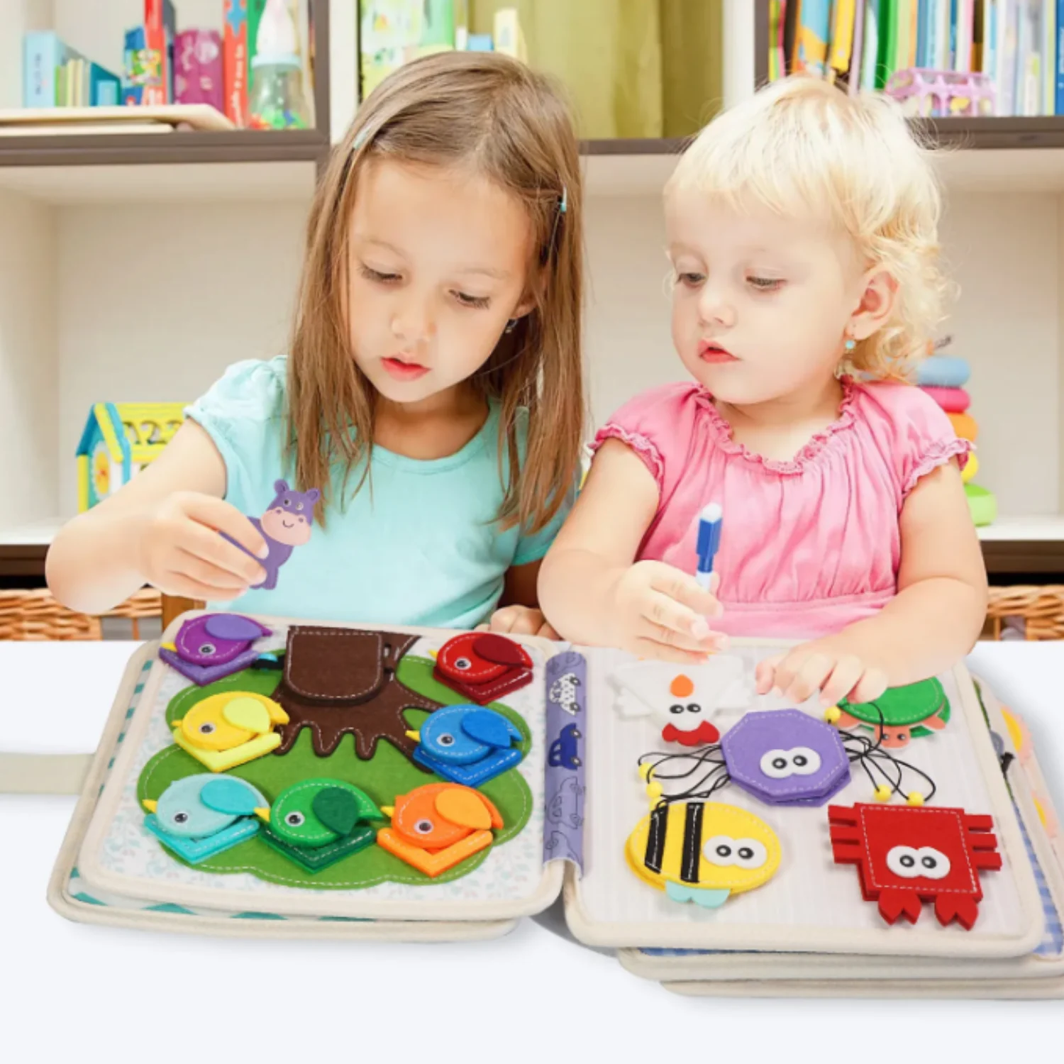 Carte educativă Montessori din textil cu activități senzoriale - Leu [7]