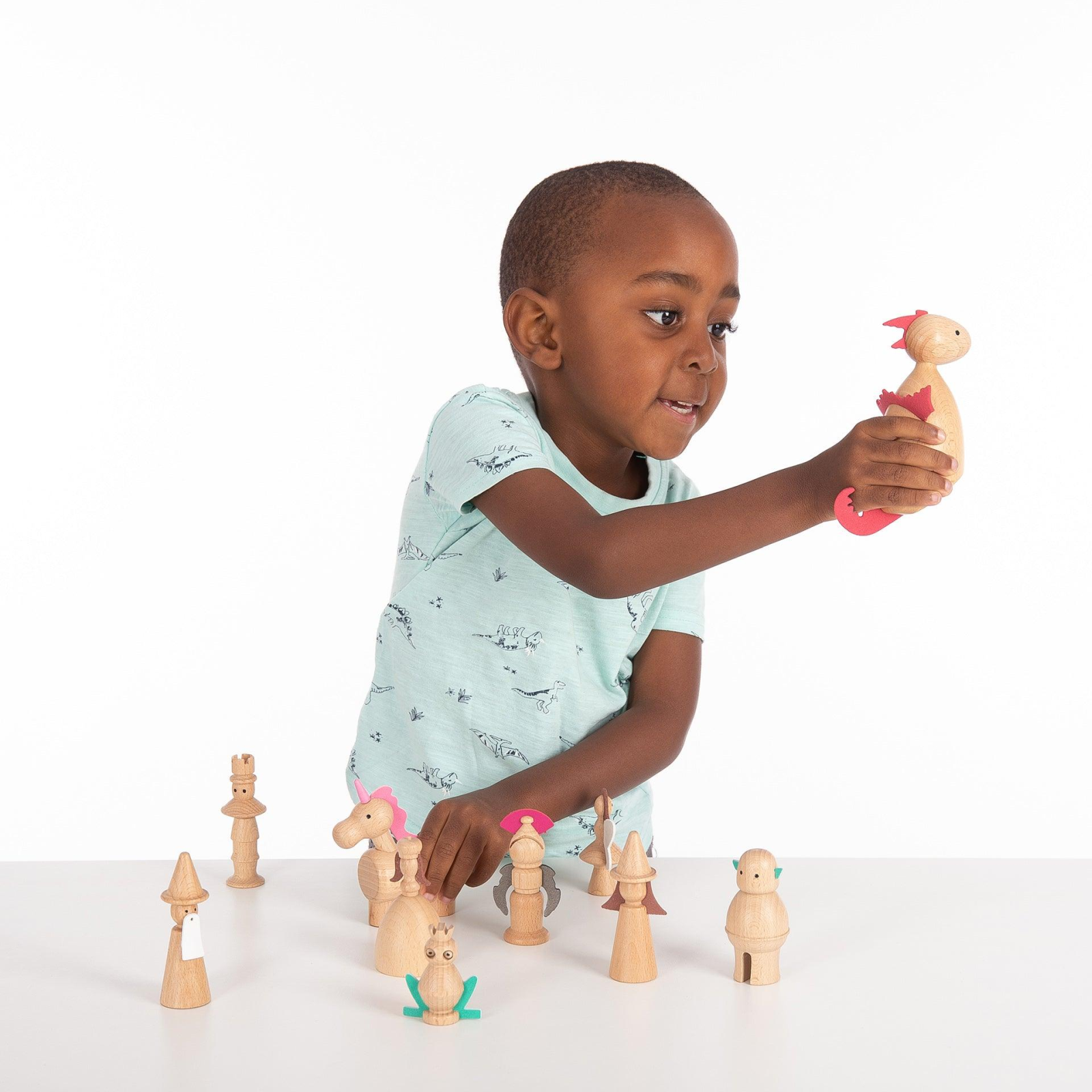 Figurine fermecate din lemn [11]