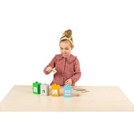 Joc de dezvoltare cognitivă - Sortarea deșeurilor [1]