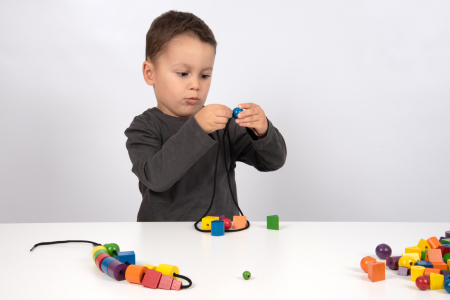 Mărgele de sortat din lemn MIJLOCII, 144 buc pe set [5]