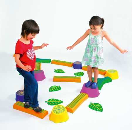 Pășește prin pădure [1]