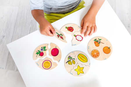 Puzzle educativ din lemn cu fructe [6]