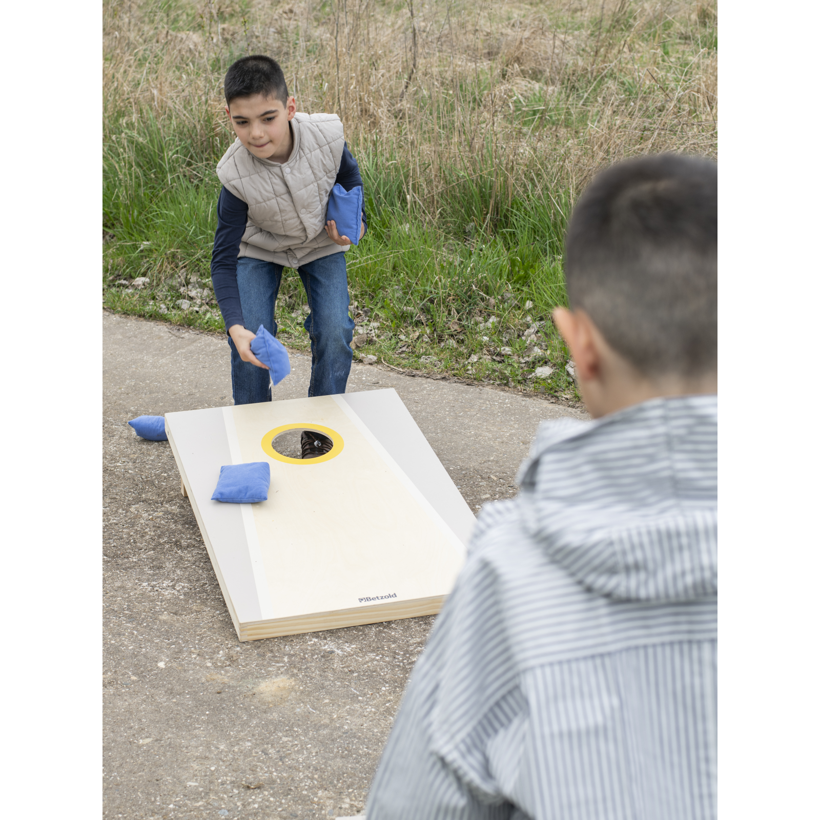 Set cornhole [3]