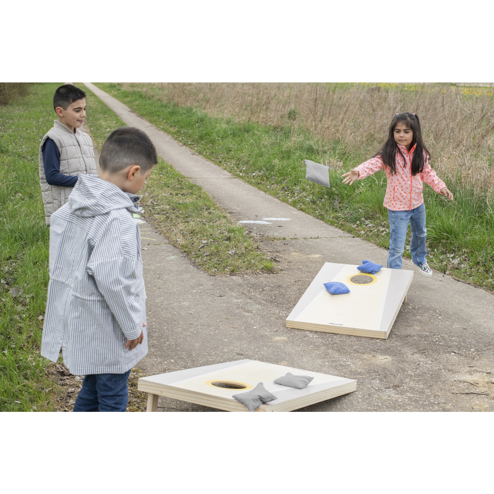 Set cornhole [5]