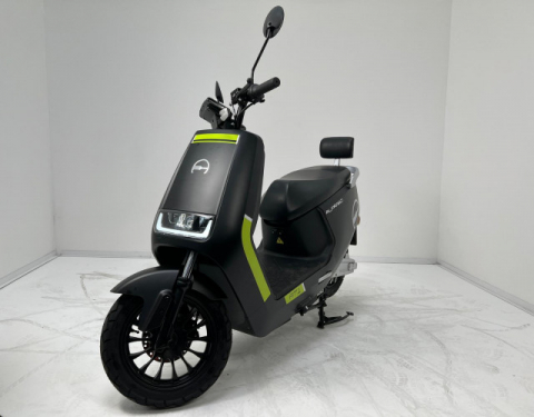 E‑Scooter Alfarad AT1 72V / 2 kW / 45kmh – Electric, înmatriculabil cu autonomie de până la 100 km [4]
