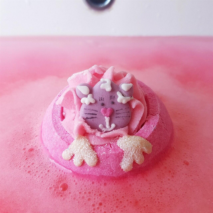 Bomba de baie handmade, cu figurina, Paws for Thought Bath Blaster 160g, Bomb Cosmetics [2]