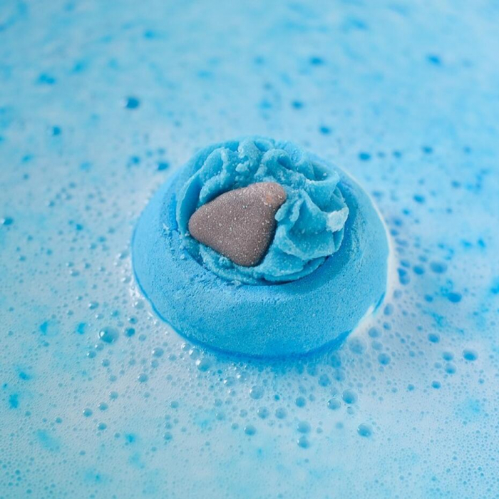 Bomba de baie handmade, cu figurina, Shark Attack Bath Blaster 160g, Bomb Cosmetics [2]