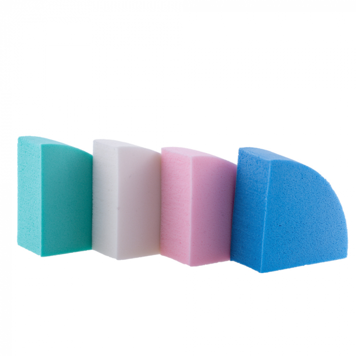 Set bureti Beautyblender, pentru aplicarea fondului de ten, in forma de triunghi, 4 buc [3]