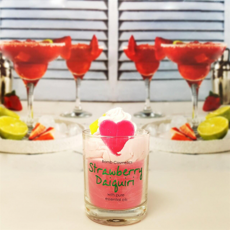 Lumanare parfumata 160g Strawberry Daiquiri Piped Candle, Bomb Cosmetics [4]