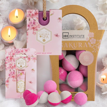 Pachet ingrijire corporala (sapun, bile solubile baie, balsam de buze) Sakura Spa, Accentra [1]