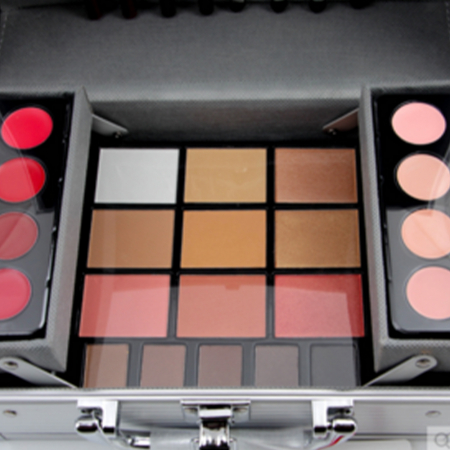 Paleta de makeup Miss Rose, 114 nuante, 4 aplicatoare, 2 creioane de buze, 2 creioane de ochi, trusa argintie [4]