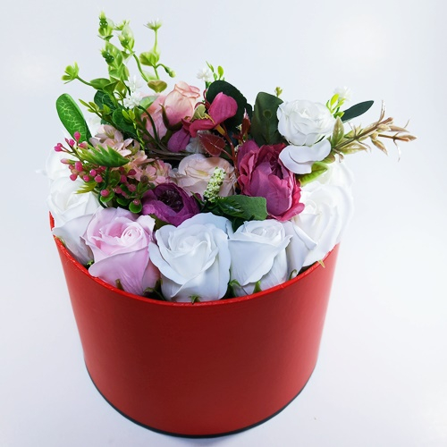 Aranjament floral cu trandafiri de culoare Alb, 16 cm [1]
