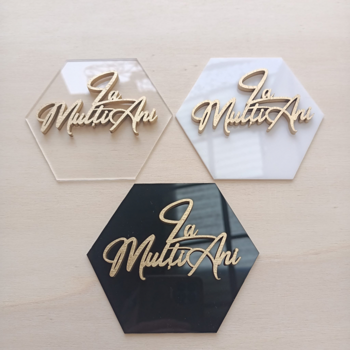 Accesoriu tort LA MULTI ANI din plexiglas & lemn [5]