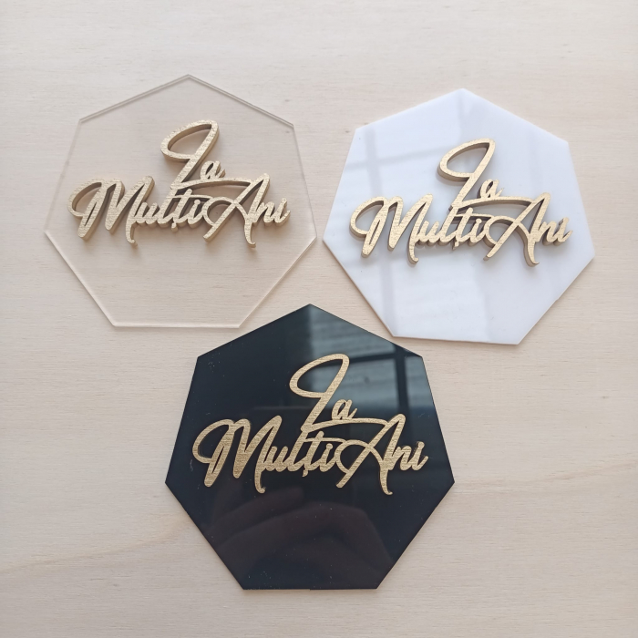 Accesoriu tort LA MULTI ANI din plexiglas & lemn [7]