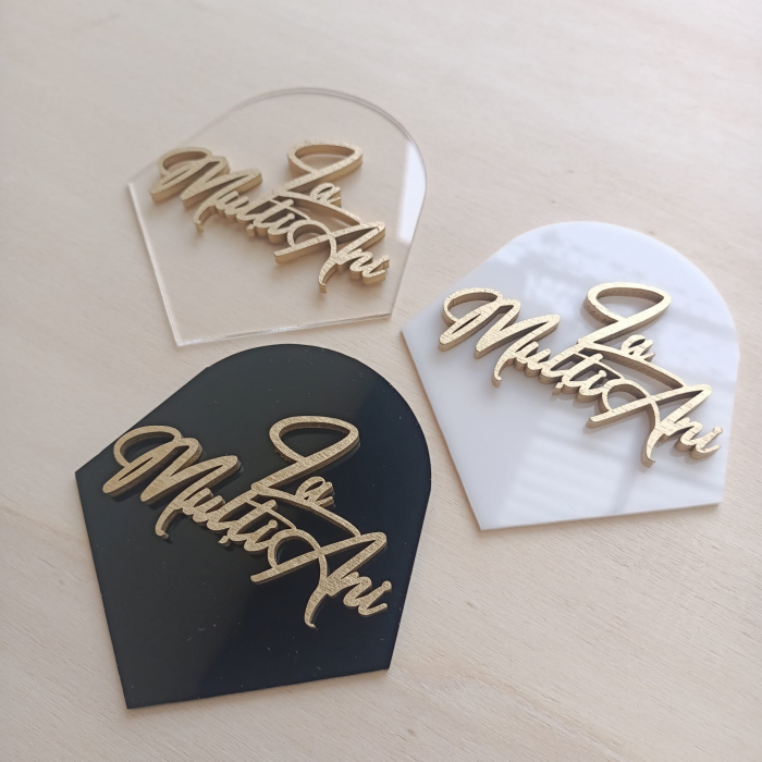 Accesoriu tort LA MULTI ANI din plexiglas & lemn [2]