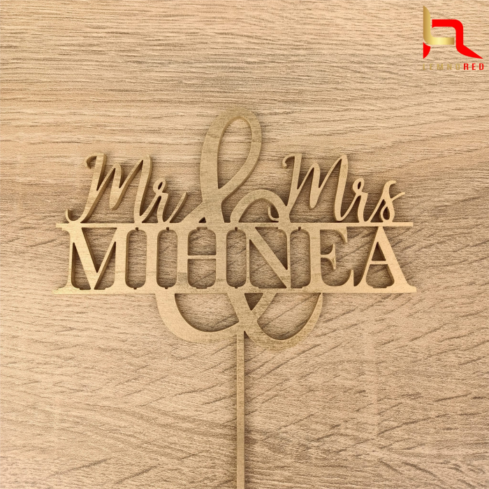 Accesoriu tort Mr&Mrs + numele familiei [3]