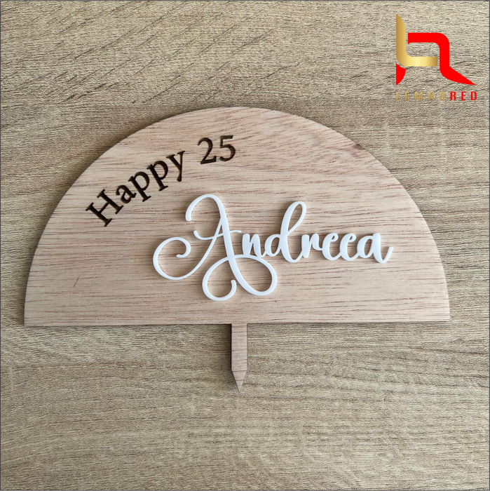 Decoratiune tort cu text personalizat (lemn+plexiglas) [4]