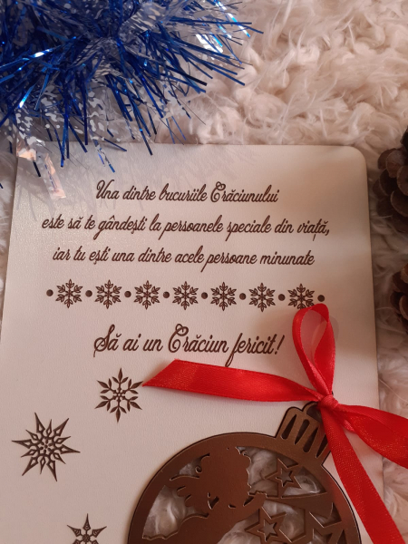 Felicitare din lemn cu glob personalizat [3]