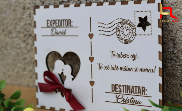 Felicitare personalizata din lemn LOVE [3]