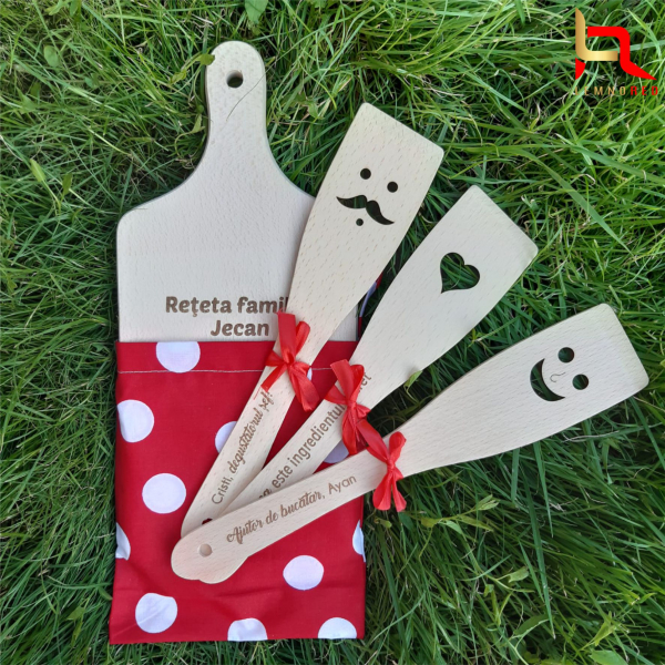 Set tocator personalizat si 3 ustensile [3]