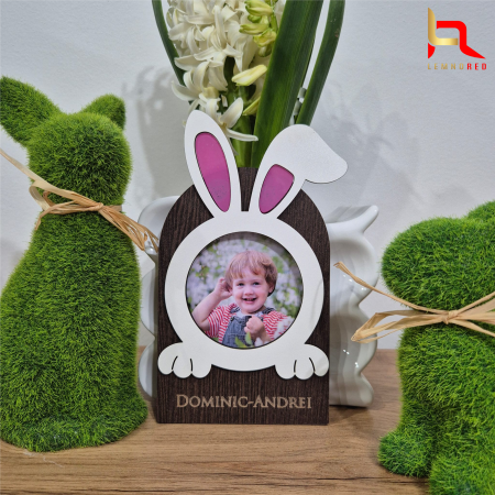 Decoratiuni Paste - Iepuras magic personalizat– Poza copilului tau in centrul primaverii, cadou de Paste unicat