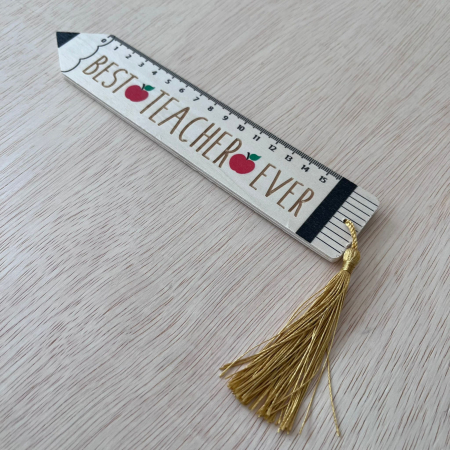 Cadouri pentru dascali - Liniar BEST TEACHER EVER 15 cm