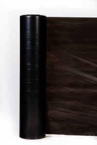 Echipamente pentru sere si solarii - folie-mulcire-neagră-sol-grosime-15-µ