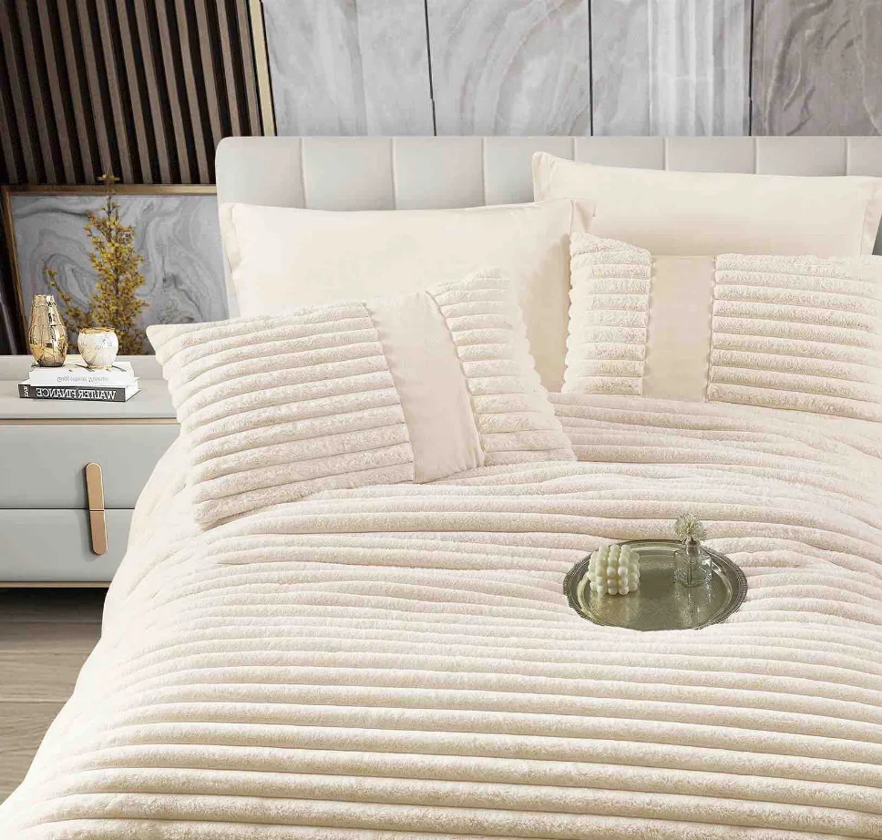 Lenjerie cu Pilota din Blanita artificiala de iepure si cearceaf cu elastic ,6 piese, model striat crem delicat-PBJ17 [2]