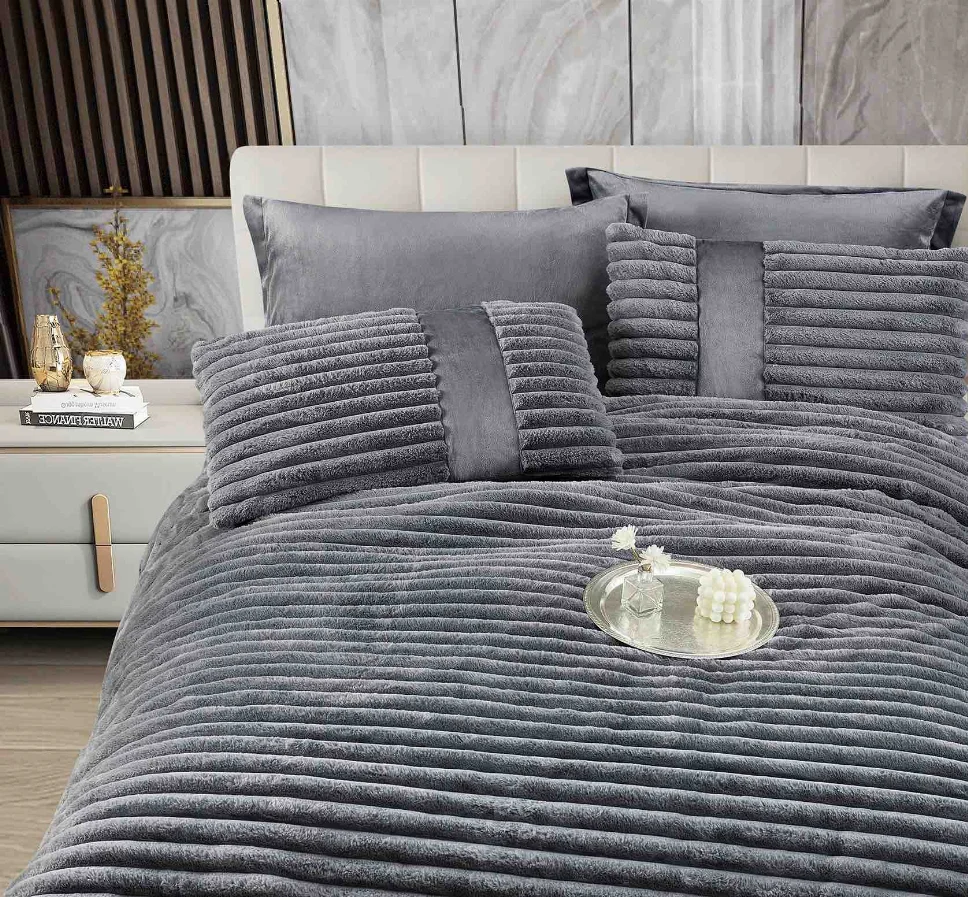 Lenjerie cu Pilota din Blanita artificiala de iepure si cearceaf cu elastic ,6 piese, texturat fin pe tonuri de gri-PBJ12 [1]