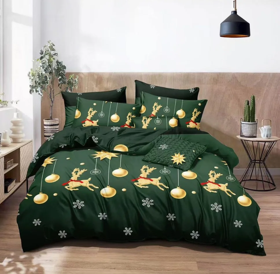 Lenjerii Mos Craciun - Lenjerie de pat din finet 6 piese, verde cu reni aurii și globuri-EX8