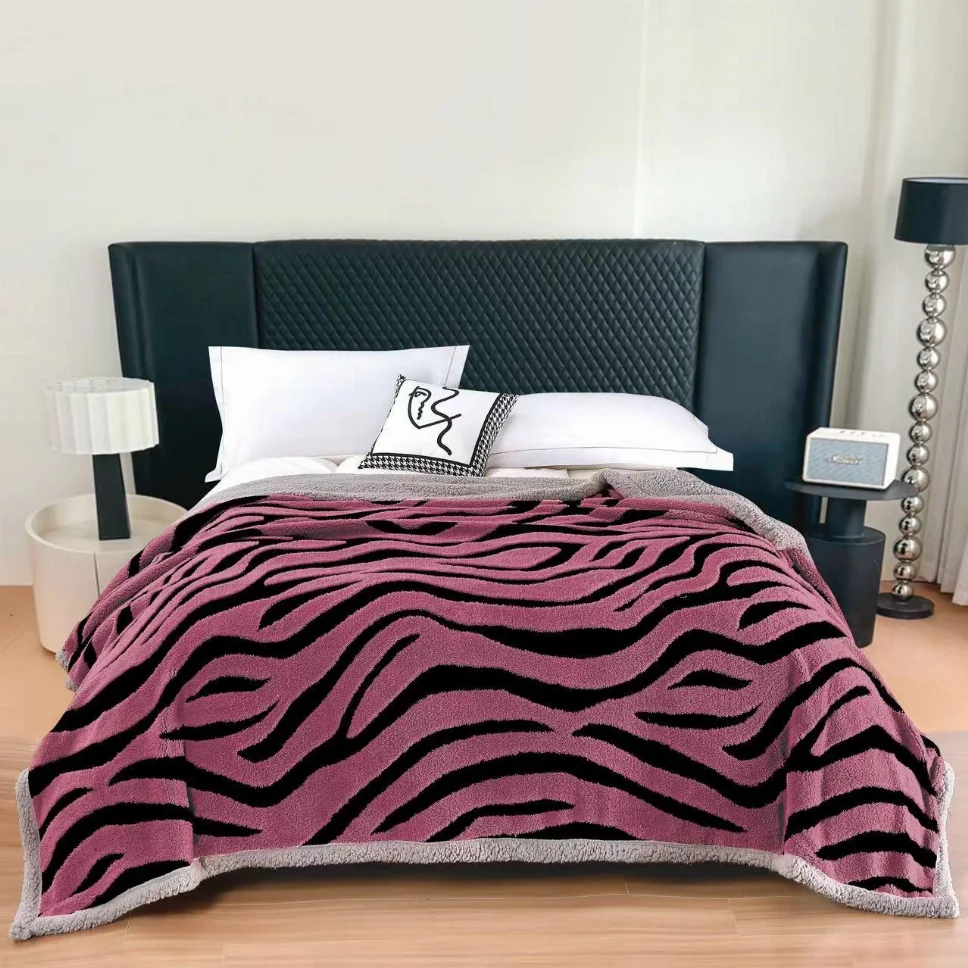 PATURI COCOLINO - Patura Cocolino Dubla cu Blanita, roz cu dungi negre-AB7