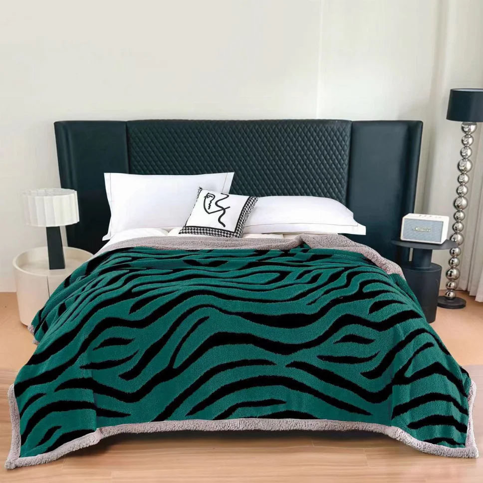 PATURI COCOLINO - Patura Cocolino Dubla cu Blanita, verde cu dungi negre-AB1