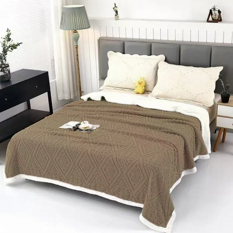PATURI COCOLINO - Patura Groasa Cocolino cu Blanita, maro cu romburi texturate si blanita alba-NR16
