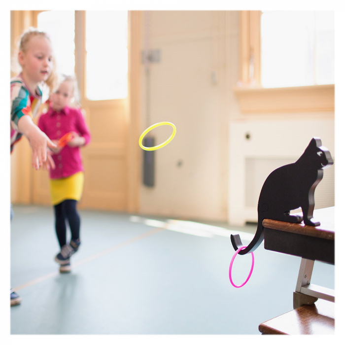 Cat Toss, joc de aruncare la tinta cu inele [3]
