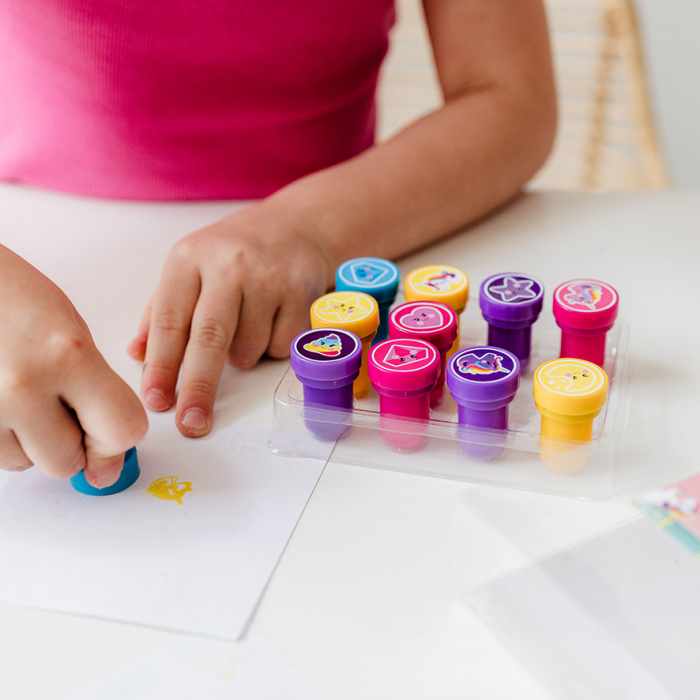 Set 12 stampile cu unicorni cu tus propriu [6]