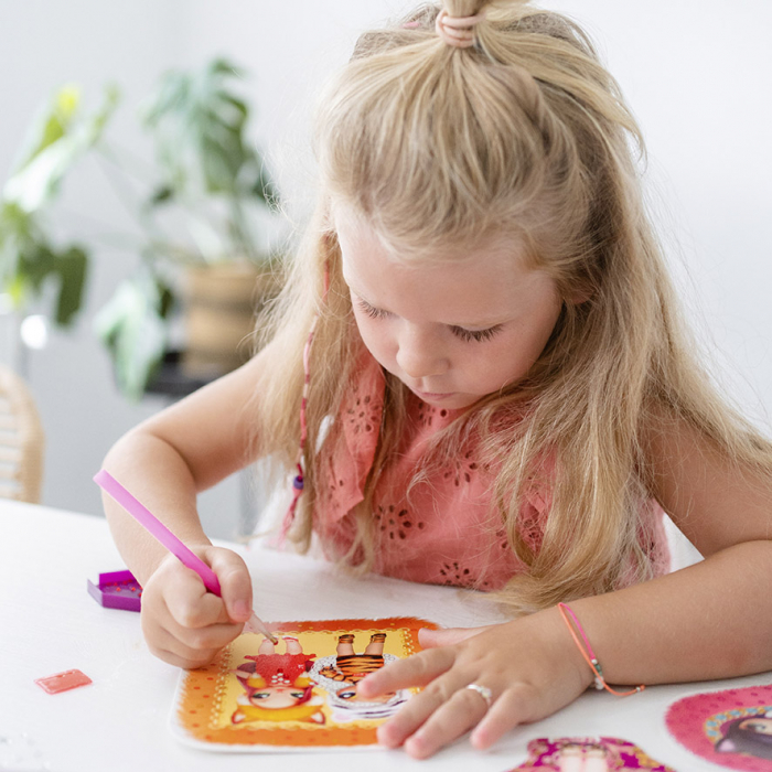 Set creativ 2 in 1, Bratari si tablouri cu diamante Na!Na!Na! Surprise [2]