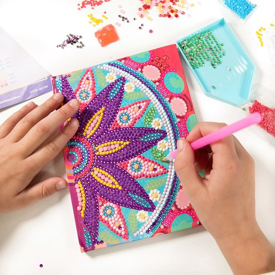 Set DIY Jurnalul meu cu floare mandala si diamante [4]