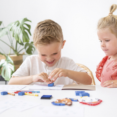 Set creativ 2 in 1, Set stampile si margele de calcat Paw Patrol, Patrula Catelusilor [8]